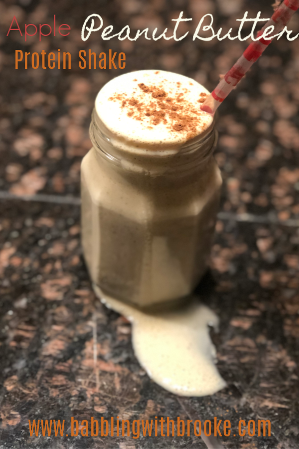 This protein shake is delicious and curbs hunger! This shake can be used as a breakfast shake, or a meal replacement shake. Mean to help you lose weight by curbing hunger while tasting like an apple pie. Win- win! #breakfastshake #proteinshake #loseweight #weightlossshake